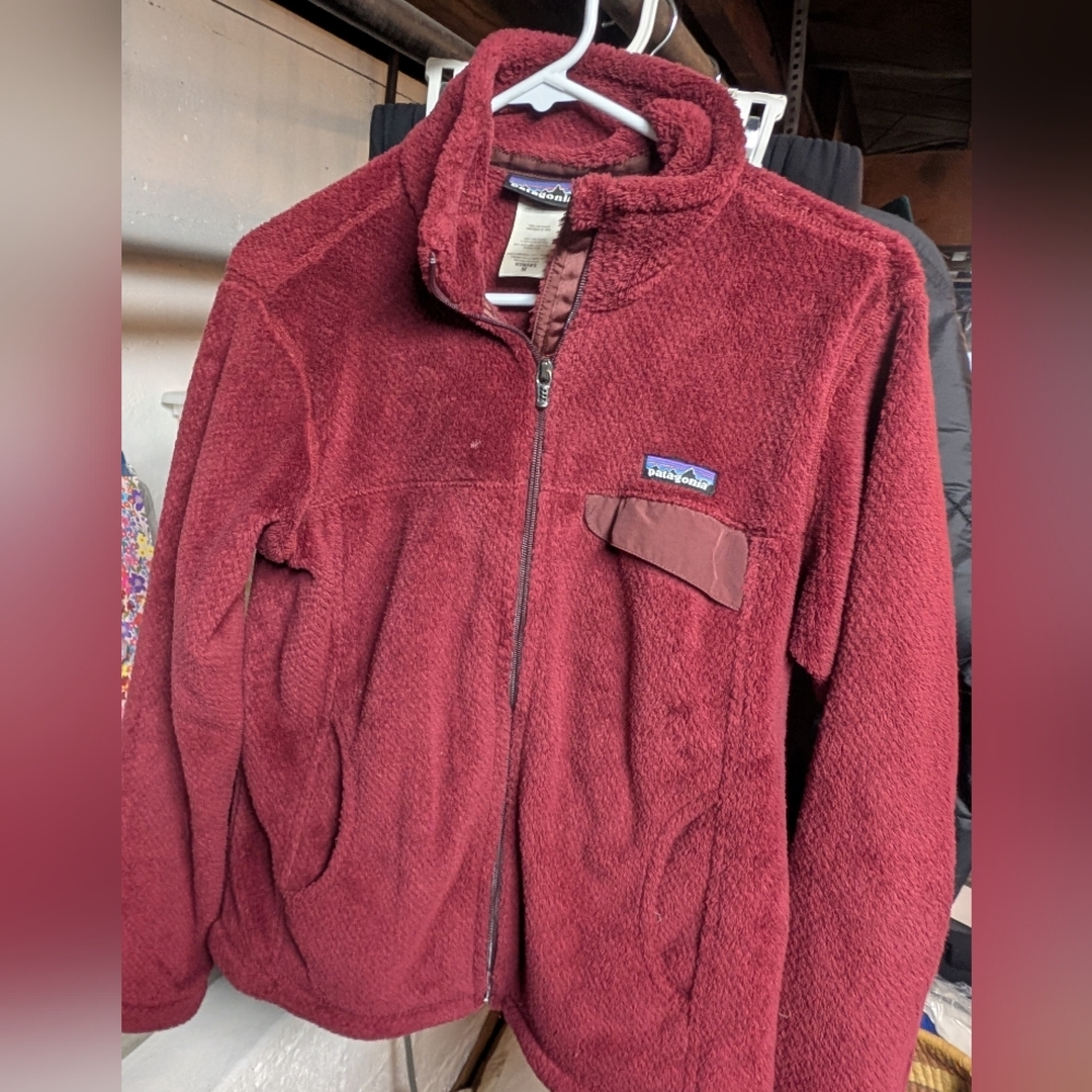 Patagonia Women's Burgundy Fleece Jacket